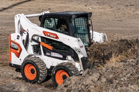 how much dirt can a skid steer dig an hour|how much dirt for bobcats.